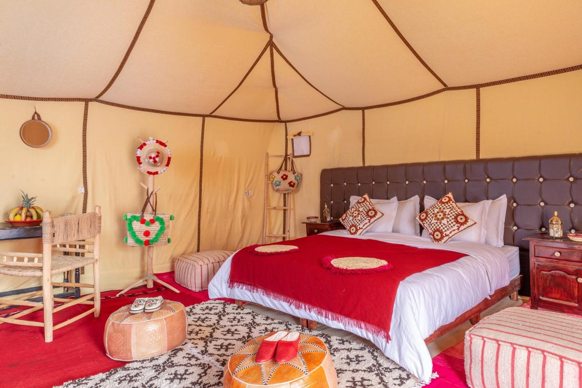 Hotel Sanmao Royal Camp 皇家营地 Merzouga Esterno foto