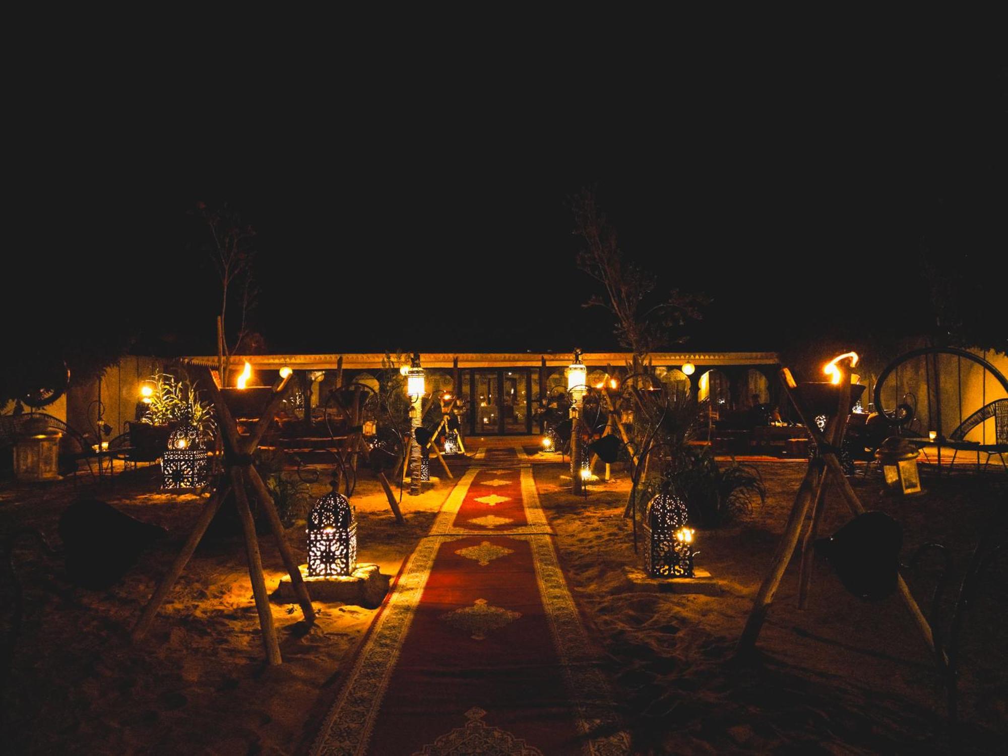 Hotel Sanmao Royal Camp 皇家营地 Merzouga Esterno foto